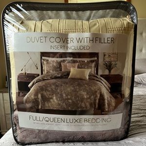 Full/Queen Duvet Cover and Filler